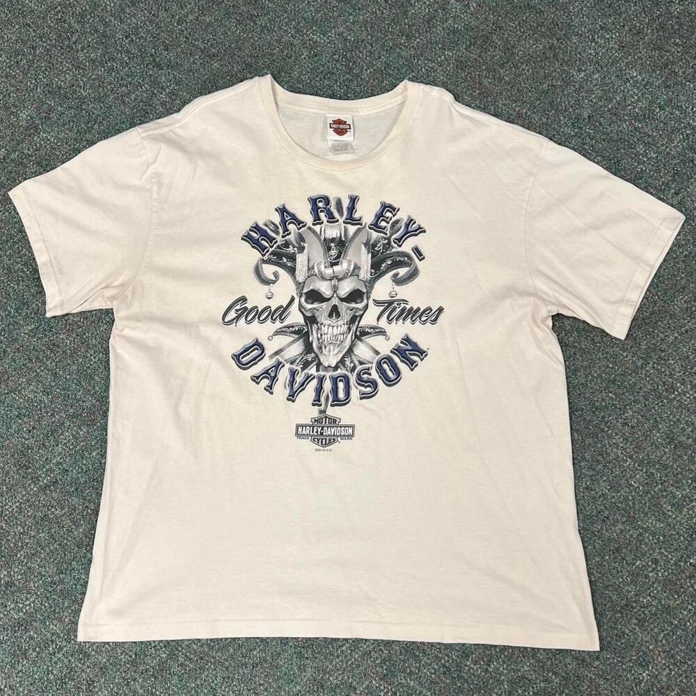 Harley Davidson white t-shirt with skull design